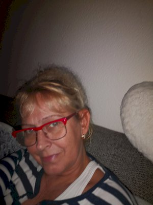 žena Pauline Elianne, 59 let hledá muži