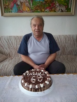 muž arnošt, 72 let hledá ženy