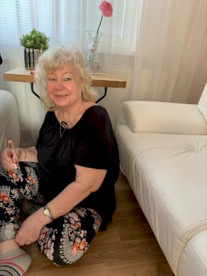 žena Raduška, 65 let hledá muži