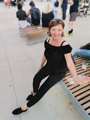 žena Jarmis, 57 let hledá muži