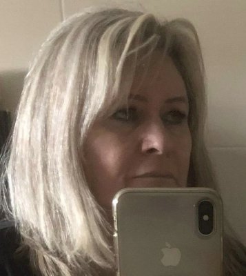 žena Zdeňka/Denisa, 65 let hledá muži